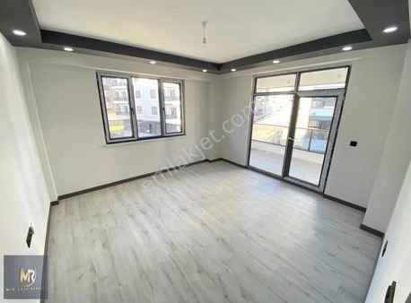 Mir'den Emekte Eksiksiz Arakat Çift Balkonlu Lüx 2+1 Daire