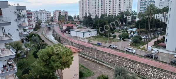 Yoldaş Gayrimenkulden Satılık 3+1 Daire