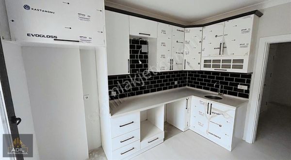 Adil Gayrimenkul'den Kurtuluş Mah. Satılık 4+2 Karanlık Odası Olmayan Dubleks