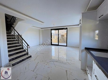 Kuzey Sancak'tan Satılık 3+1 Villa