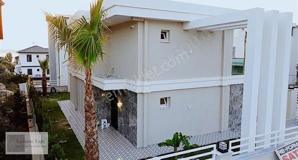 Akbük'de Plaja 100mtr,garajlı,akıllı Sistem Müstakil Villa..