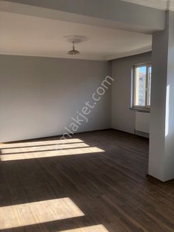 Satılık Daire Mimar Sinan Mahallesi 7.kat .son Kat 3+1 2.550.000 Tl.ana Yol Kenarı.