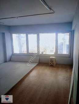 İzmir Hatay Nokta Ve İnönü Caddesi Yakını Satılık Dükkân.