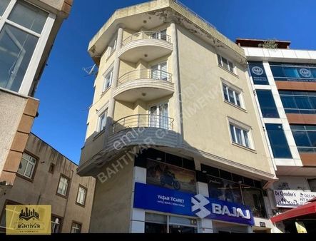 Bahtiyar Gayrimenkulden Cekmeköy Merkez Mah. Cavuşbaşı Cad.