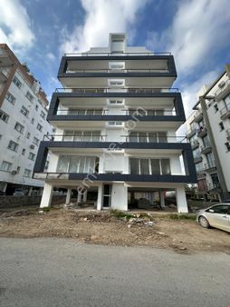Girne Merkez'de Komple Kiralık Mükemmel Konumda Lojman İçin Uygun Komple Bina !!!