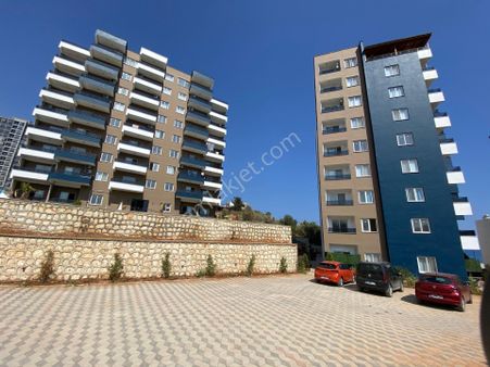 Ayaş'ta 1+1 Havuzlu Site İçersinde Satılık Daireler