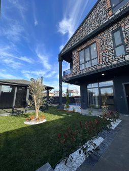 Üstüner Gayrimenkul’den Ultra Lüks, Deniz Manzaralı Villa🥰