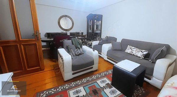 Alan Emlak; İlkadım 56'ların Merkezinde 4+1 Satılık Daire