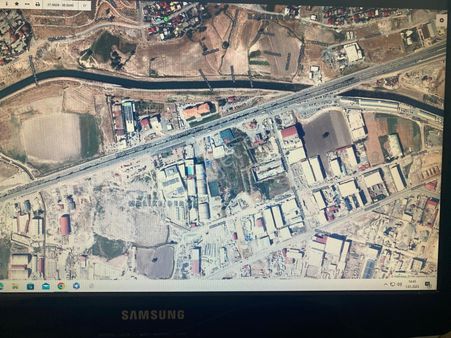 Satılık Arsa Ağclıda 325 Mt 2.500.000 Tl..ana Yola 40 Mt.