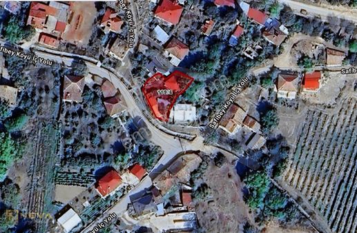 Sakarya Geyve Safibey Mah. Satılık 400 M2 Arsa İçeri Müstakil Ev