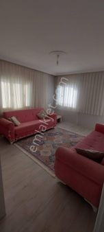 Turgutlu Satılık Şehitler Mah 125m2 3+1 Oda 3. Kat Sıfırdan Tadilatlı Doğalgazlı Balkonlu Temiz