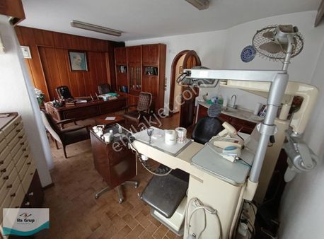 Alsancak'ta Merkezi Konumda 2+1 Kiralık Ofis