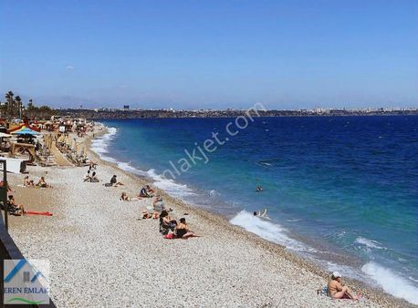 Antalya Konyaaltı'da 3+1 150 M2 Havuzlu Site 4.kat Satılık