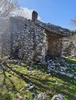 Selmiyeli Emlaktan Satılık Kargir Ev