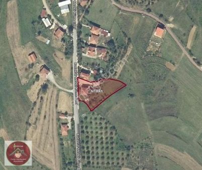 Yerleşik Alanda %40 İmarı Mevcut Kargir Ev Ve 2260m2 Arsası