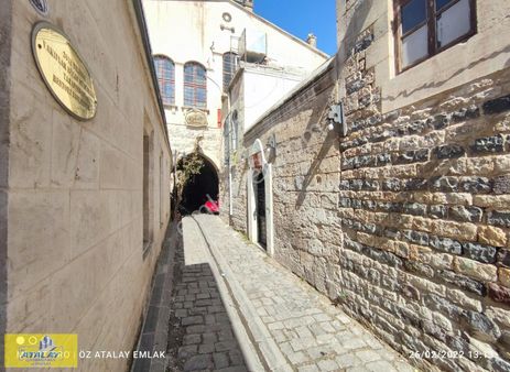 Tarihi Taş Yapı Dubleks 160 M2 Net Kullanımlı Kuyulu Tarihi Ev