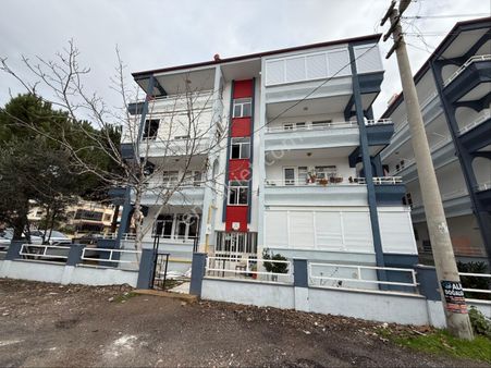 Kale Gayrimenkul’den Harika 3+1 Köşe Başı Satılık Daire