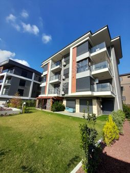 Kuşadası Davutlar Merkezde Arakat Asansörlü Ful Eşyalı 2+1 Lux Daire