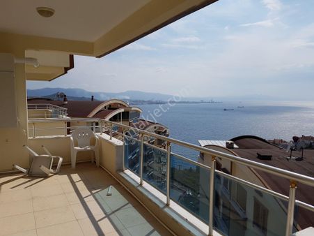 Gemlik Cumhuriyet Mah.de Satılık Dubleks Daire 5+1 300m2. Köse Sitesi