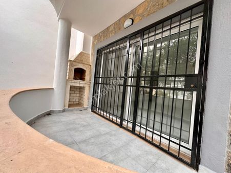 Turgutreis Merkezde Sahile 50 Metre Mesafede Bahçe Katı Daire