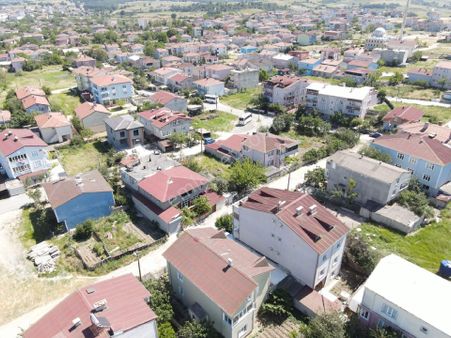 Yeniköy Merkezde Anayola Yakın 3 Kat İmarlı Arsa Elektrik Su Doğalgaz Mevcut