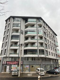 Afyon Üçok Emlaktan Sahipata Mah Cadde Üstü Satılık Sıfır Ayarında 3+1 Daire