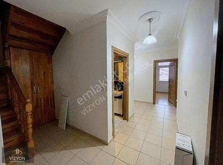 Bahçelievler Mah.merkezi Konumda Kiralık 4+1 Dubleks Daire