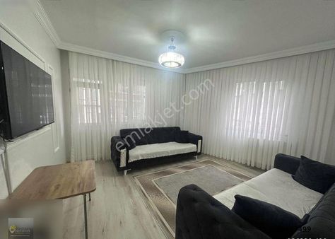 Krediye Uygun Ara Kat Ayrı Mutfaklı Balkonlu Geniş 2+1 Daire