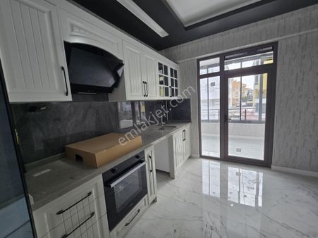 Kelebekler Vadisi Yakını Satılık Sıfır 3+1daireler