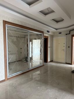 Gordion Emlak'tan Şehitlik Mahallesi 4+1 Full+full Yapılı Mükemmel Konumda