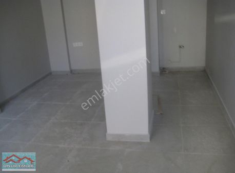 Menemen Çarşıda Merkezde Satılık Dükkan