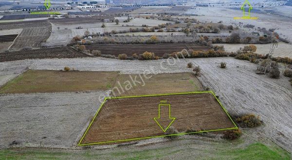 Startkey Yön Den Taşköy Mah. Baraj Manzaralı Tarla