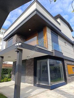 İzmir Menderes Gümüldür Sahilde Satılık Ultra Lüks Villalar