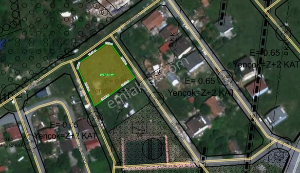 Arnavutköy Taşoluk Fatihte 1054 M² İmarlı Köşe Arsa