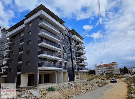 Menemen Atatürk Mahallesi Site İçinde 2+1 Satılık Daire