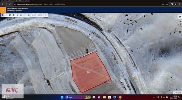 Sivas Divriği Adetepe Köyü Yola Cephe Tek Tapu Tarlamız Satılık