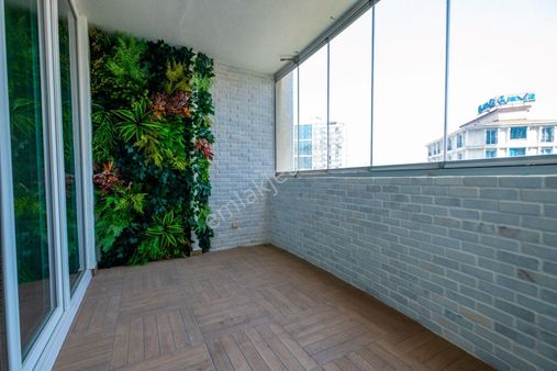 Solarkent Sitesinde Ultra Lüks Ara Kat 3+1 Satılık Daire