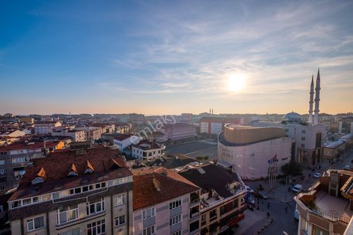 Dağıstan Gayrimenkulden Küçükçekmece Cennete Sıfır Yapıda 4+1 Dubleks