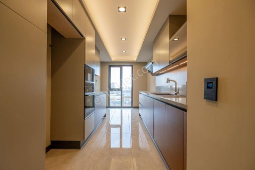 Başakşehir'de Ultra Lüks 4+1 Satılık Daire