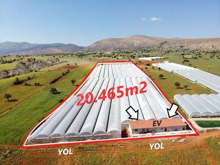 Antalya Elmalı Küçüksöğle Mah'de Elektriği, Sondajı Ve Yolu Bulunan 24.000m2 Satılık Kapalı Sera