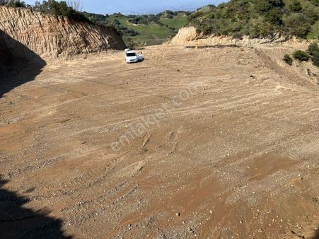 Turgutlu Nurcan Emlak"dan Derbent Mh.de Satılık 700 M² Hobi Bahçesi