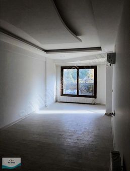 Karşıyaka'da Geniş 7+1 Akıllı Dubleks Daire R-7