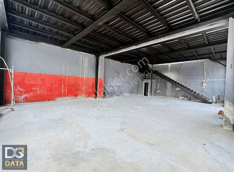 Eryamanda Köşe Başı Çift Cepheli Kiralık Dükkan