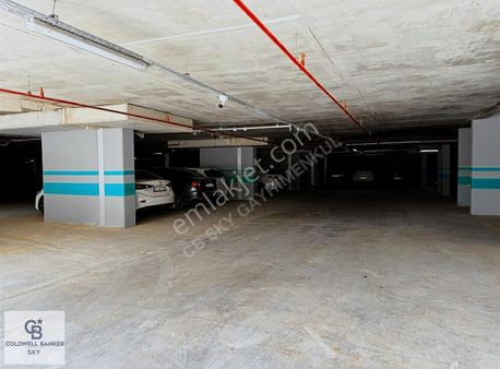 Sur Yapı'da Fırsat Satılık 3+1 142 M2 Büyük Daire (arakatköşe)