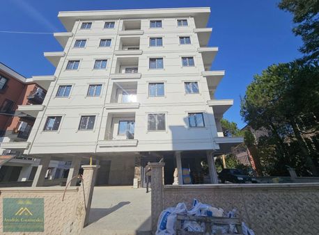 Anadolu Emlak'tan Cumh.mah.şehir Hastanesi Yakını Satılık 1+1