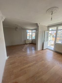 Turgutlu Satılık Subaşı Mah 105m2 4. Kat 2+1 Oda Doğalgazlı Balkonlu Tadilatlı Temiz Daire