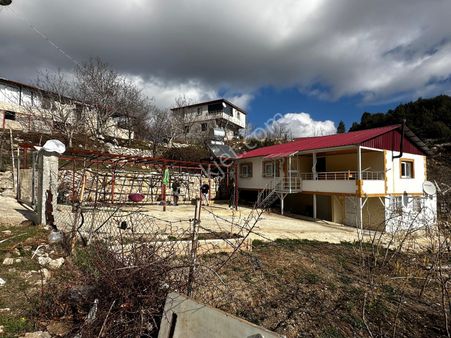 Arve'den Fındıkpınarın'da Eşsiz Manzaralı,bahçeli Ve 2 Katlı