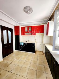 Furkan Emlaktan Fevziçakmak Mh 3+1 1.kat 125m2 Çift Balkonlu Masrafsız Fırsat Daire