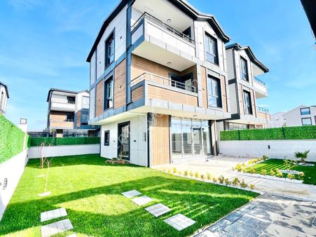 “”seta Grup”” Merkezde Geniş Bahçeli Müstakil A Kalite Yazlık