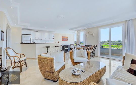 Alanya Oba Mah.full Manazaralı Eşyalı Satılık 3+1 Dubleks Daire